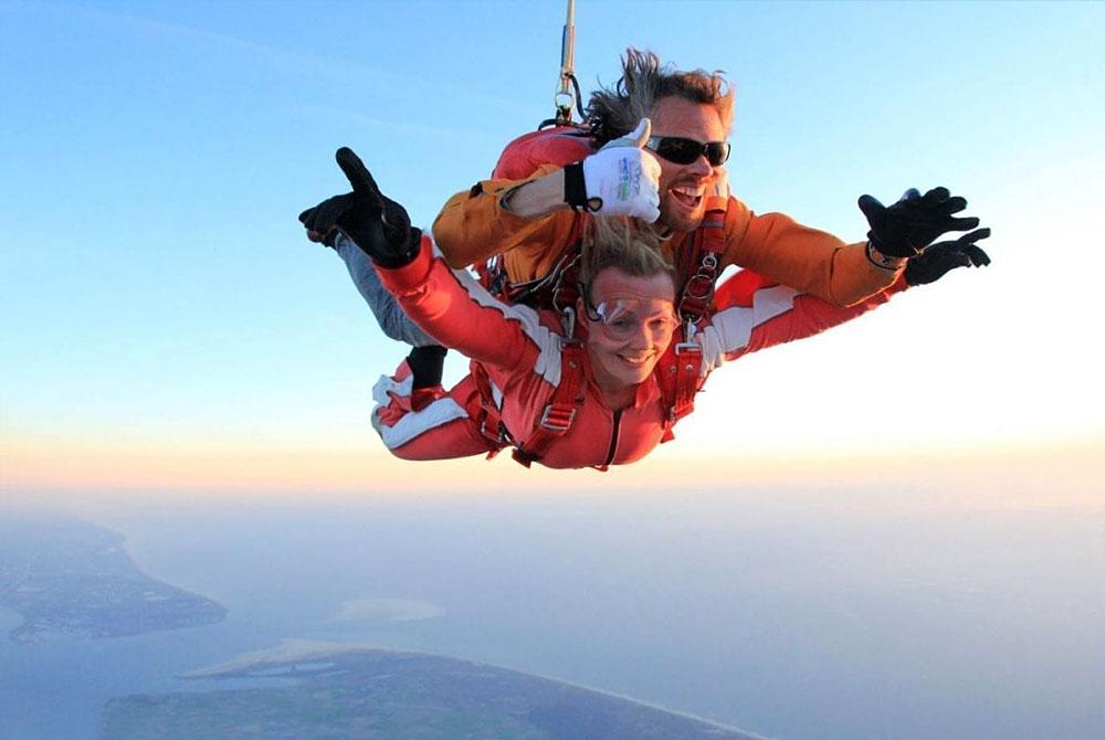 Parachutespringen Texel - Wat te doen op Texel