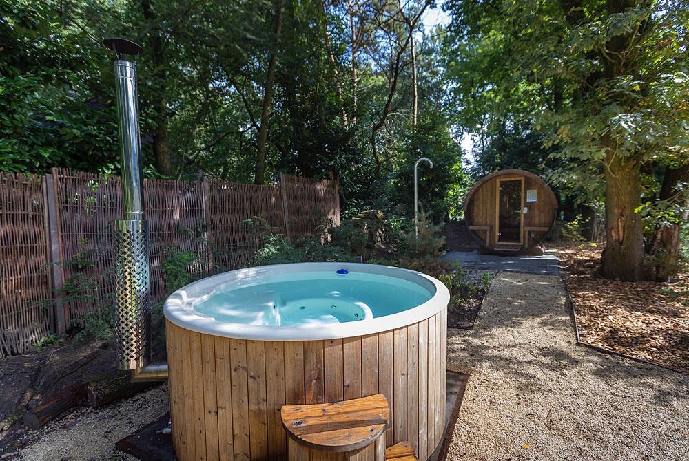 Hottub, bungalows met bubbelbad