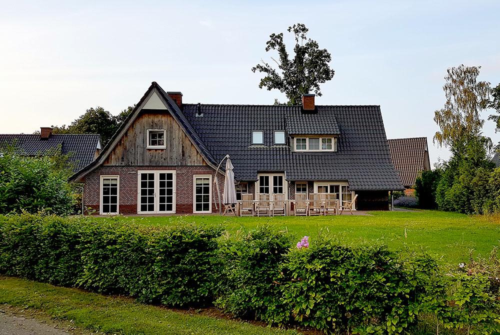 Wilgenhaege Wellness 14 personen, Hof van Salland