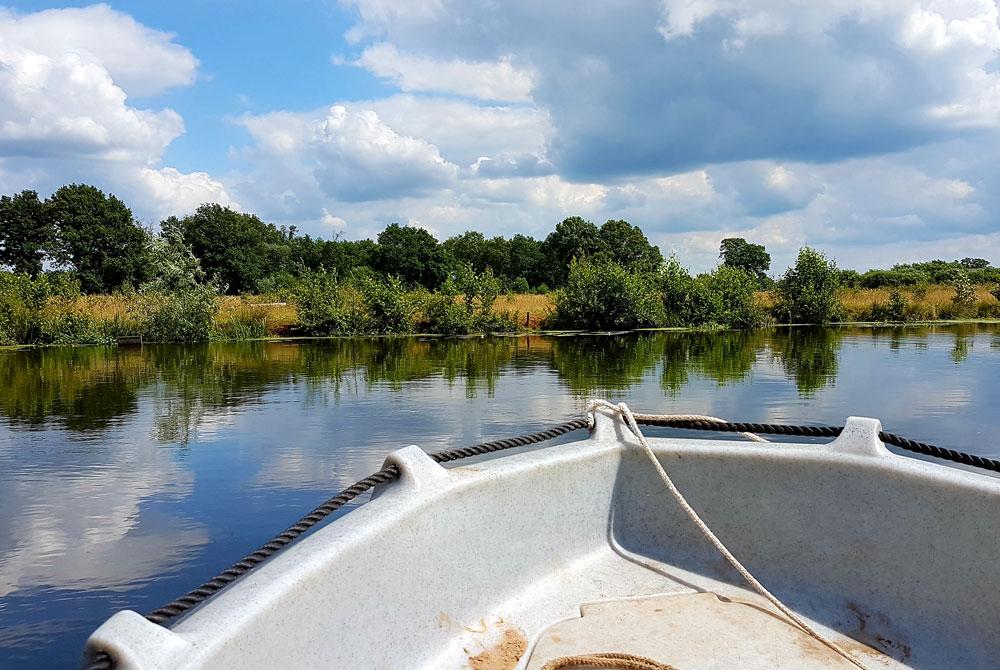Varen met een fluisterboot, Hof van Salland