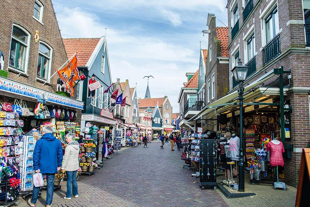 Winkelen in Volendam