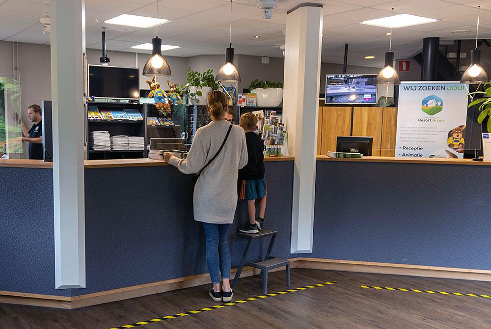 Inchecken, Resort Arcen