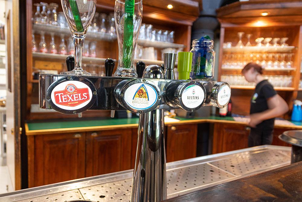 Bar in het restaurant, Resort Arcen