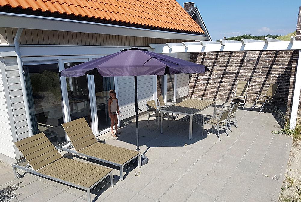 Villa met terras, Landal Strand Resort Ouddorp Duin