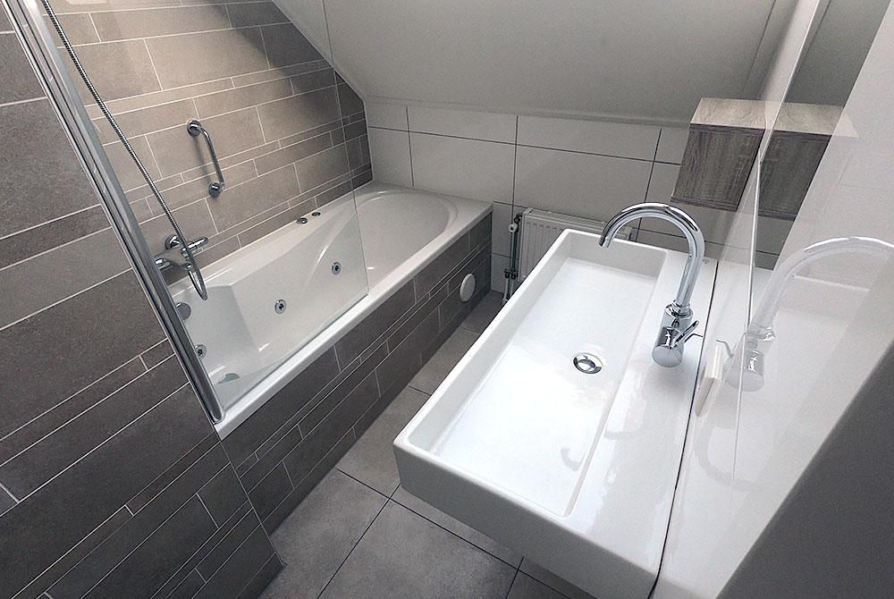 Badkamer, Landal Strand Resort Ouddorp Duin