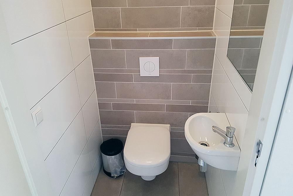 Toilet in de villa, Landal Strand Resort Ouddorp Duin