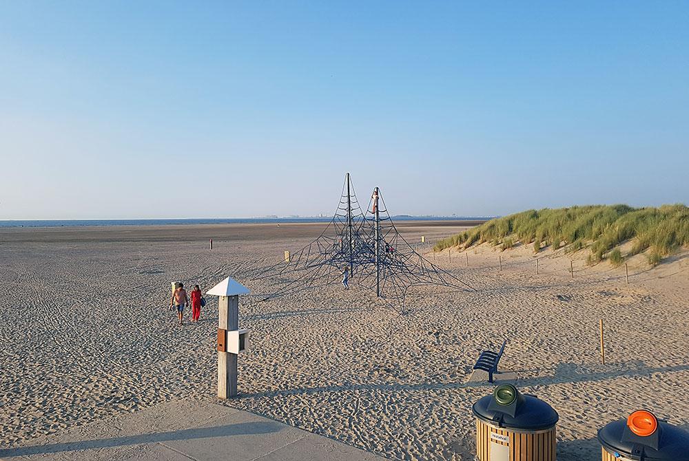 Klimrek op het strand, Landal Ouddorp Duin