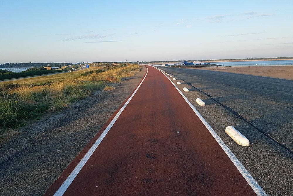 Fietspad op de Brouwersdam, Ouddorp