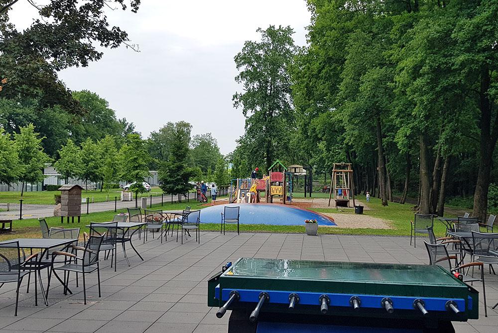 Terras bij de speeltuin, Landal Amerongse Berg