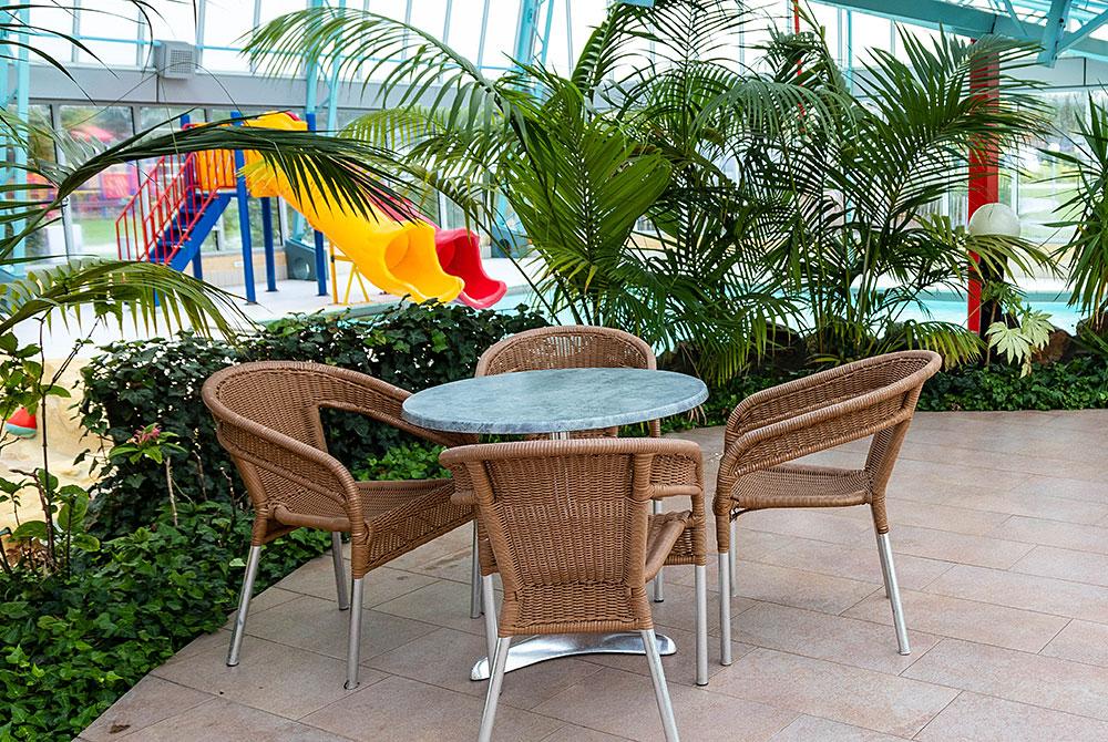 Zitplaats in het zwembad, Vakantiepark Ackersate