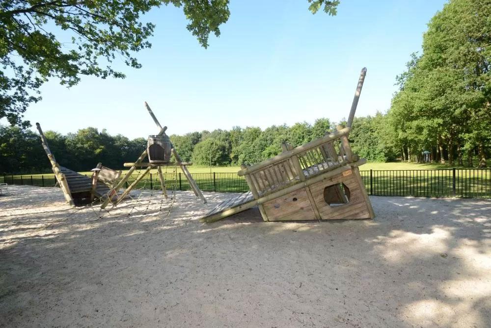 Fletcher Hotel De Hunzebergen, Landal PUUR Exloo