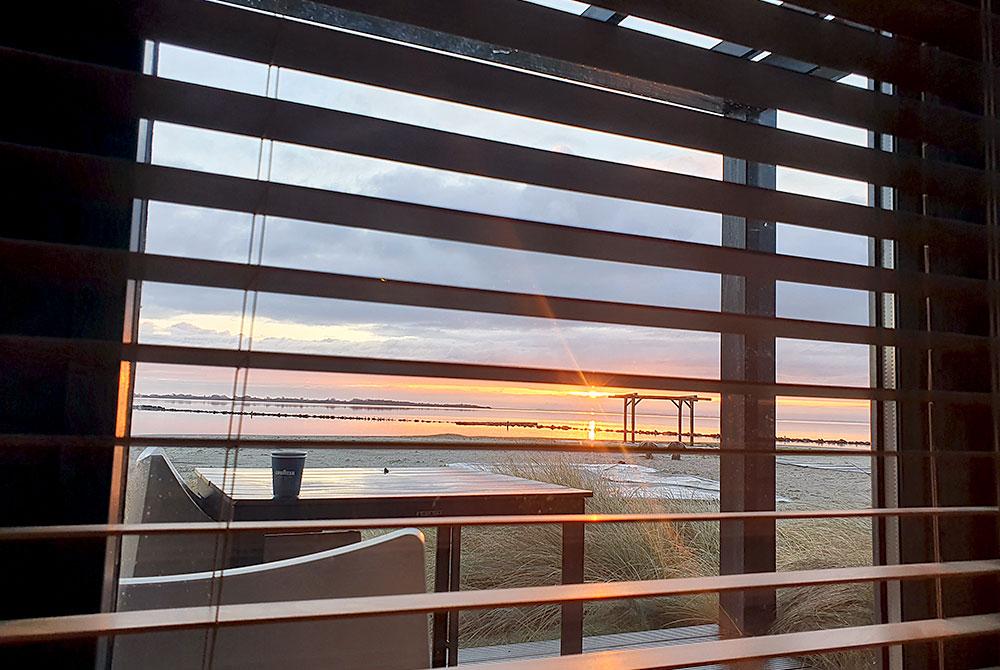 uitzicht vanuit onze studio, Oasis Punt-West Hotel & Beach Resort 