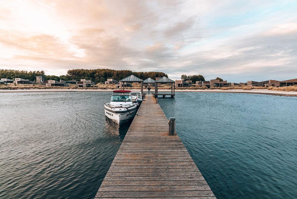Aanlegsteiger, Oasis Punt-West Hotel & Beach Resort 