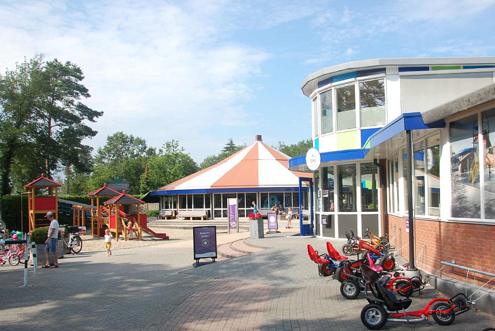 Kampeerdorp de Zandstuve, stuufplein