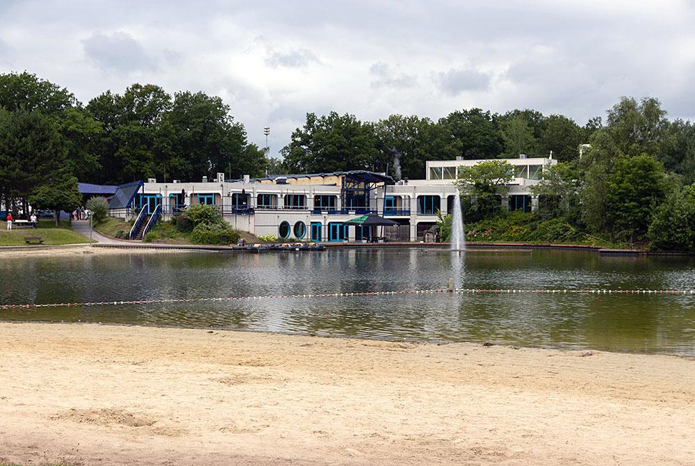 Hoofdgebouw, Roompot Vakantiepark Hunzedal