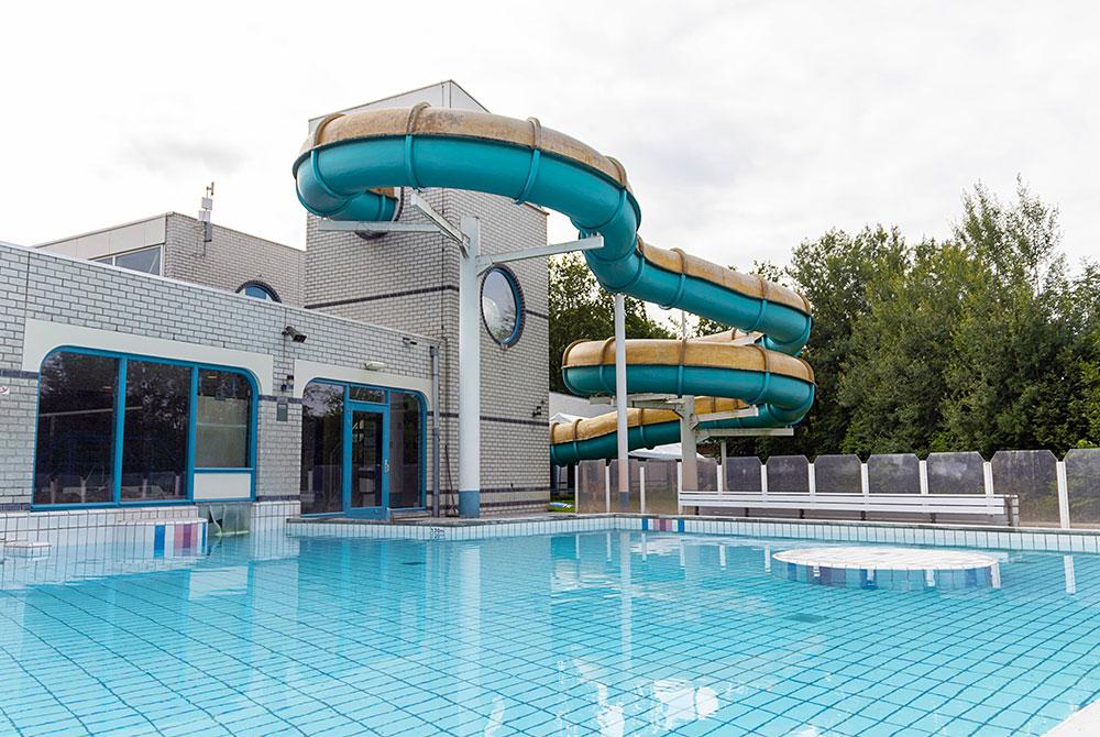 Buitenbad, Roompot Vakantiepark Hunzedal