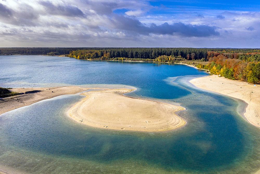 Recreatieplas 't Nije Hemelriek, Vakantiepark Hunzedal