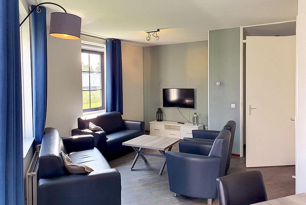 Woonkamer van de bungalow, Marinapark Volendam review