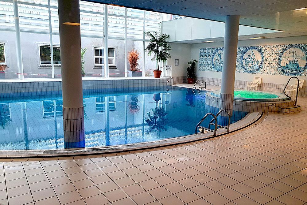 Zwembad, Marinapark Volendam review