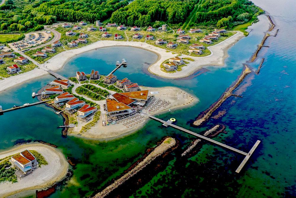 Oasis Punt-West Beach Resort, luxe vakantieparken Nederland