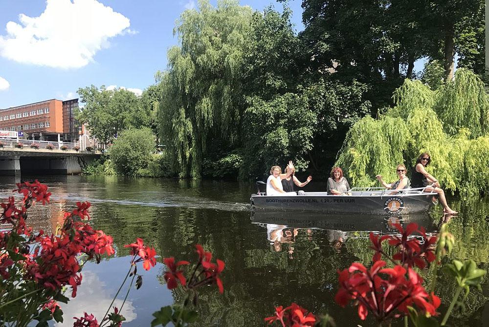 Een rondvaart door de grachten, wat te doen in Zwolle