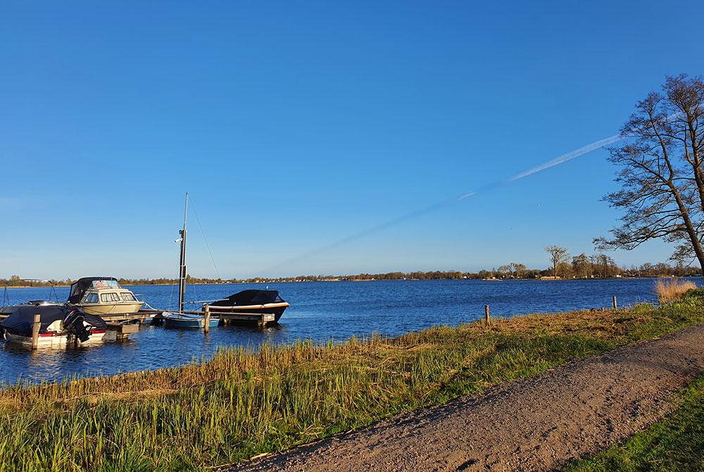 Wandelen of fietsen met uitzicht op het water