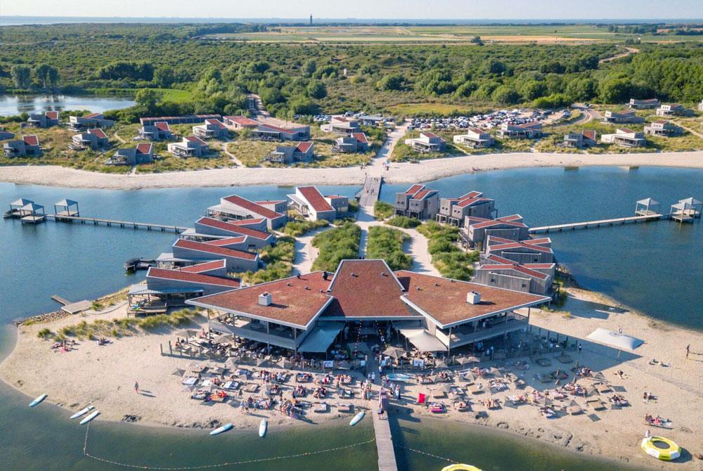 Oasis Punt-West Hotel & Beach Resort, Luxe vakantiehuis aan zee