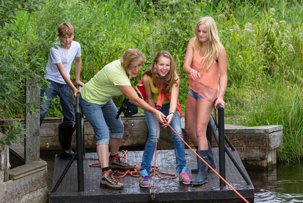 Moeraspad, Kinderuitjes Overijssel