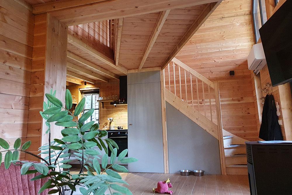 De trap naar boven, Heydehuis, Sandberghe review
