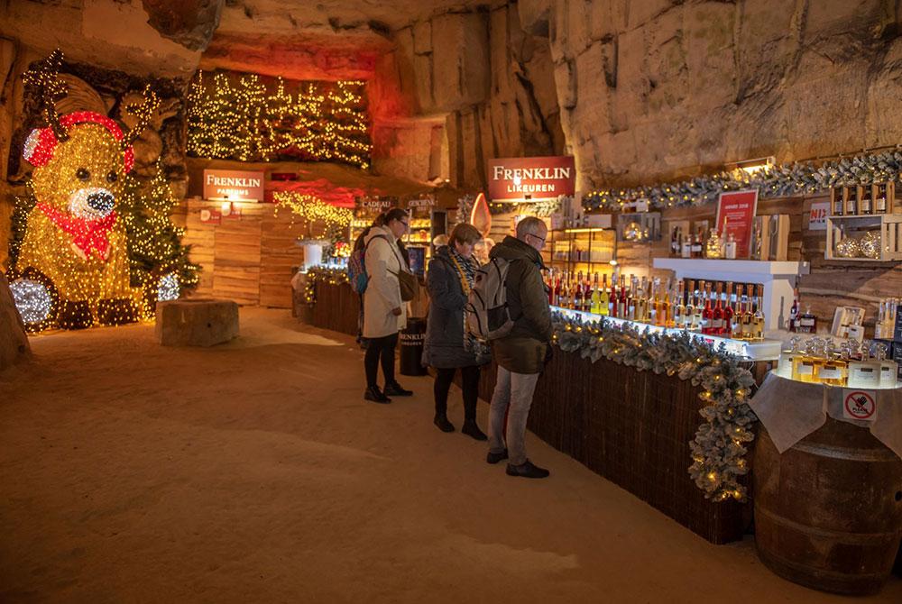 Kerststad Valkenburg, grotten