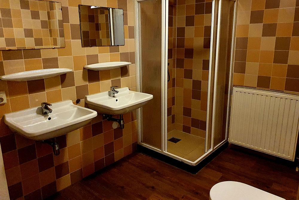 Badkamer, 6-persoons hoevewoning 6D