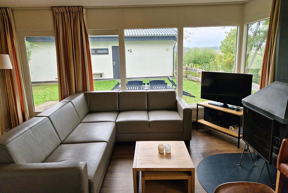 Zithoek in de bungalow, Landal Wirfttal