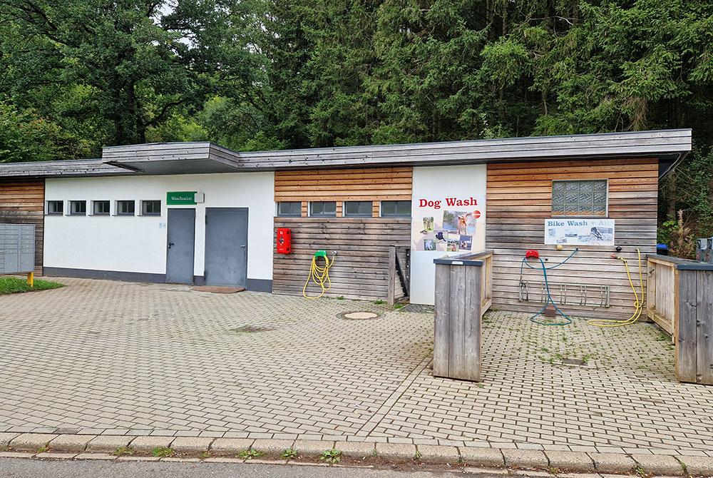 Dogwash, Landal Wirfttal hondvriendeljk vakantiepark