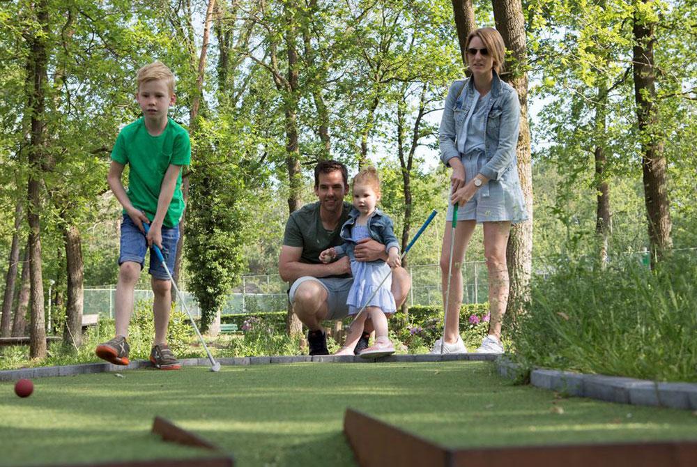 Minigolf, Landal Twenhaarsveld aanbieding