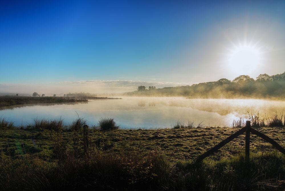 Zonsopgang even buiten Reuver, Landal De Lommerbergen
