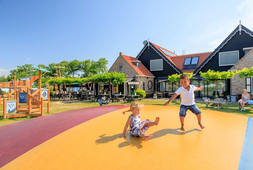 De Meerpaal, Luxe camping Nederland