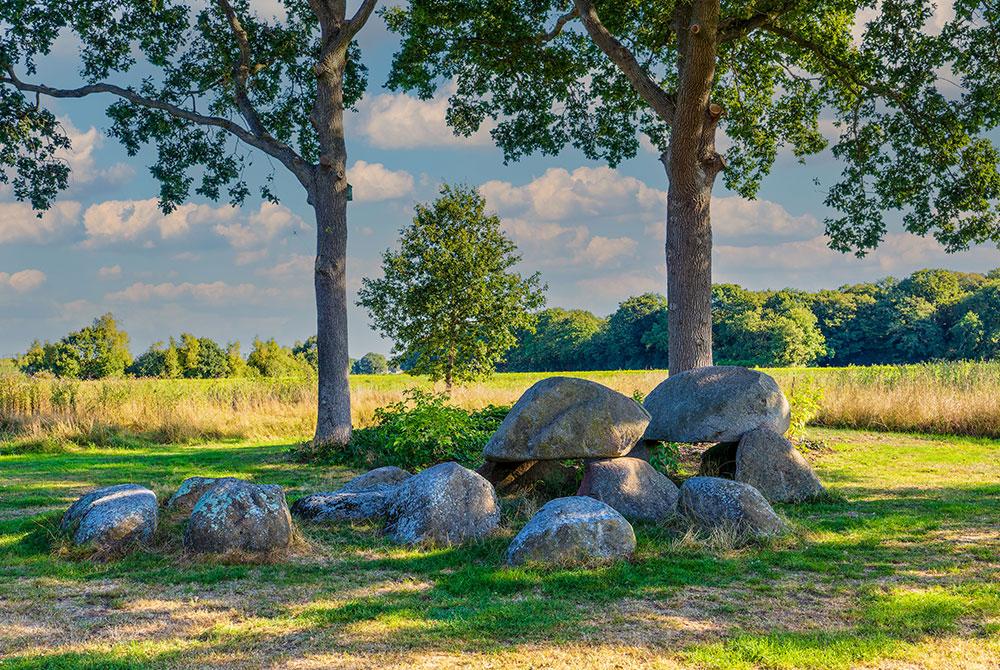Hunebed in Drenthe, Landal Aelderholt aanbiedingen