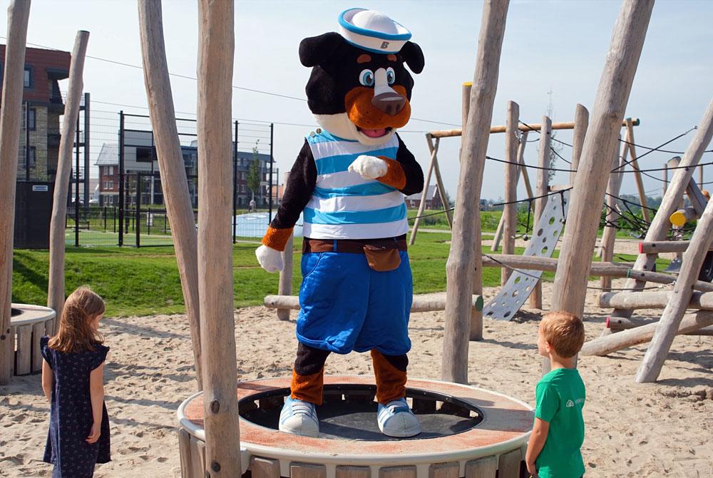 Parc Maasresidence Thorn mascotte Happy Benny
