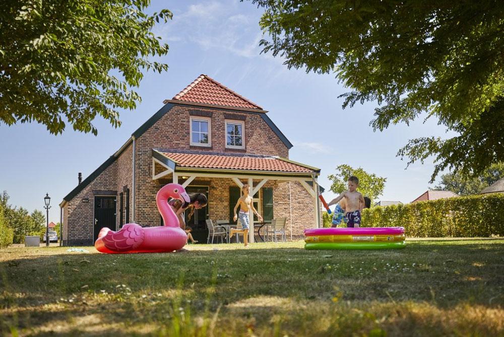 Bekijk Kids Special bungalow, bijzonder overnachten Nederland