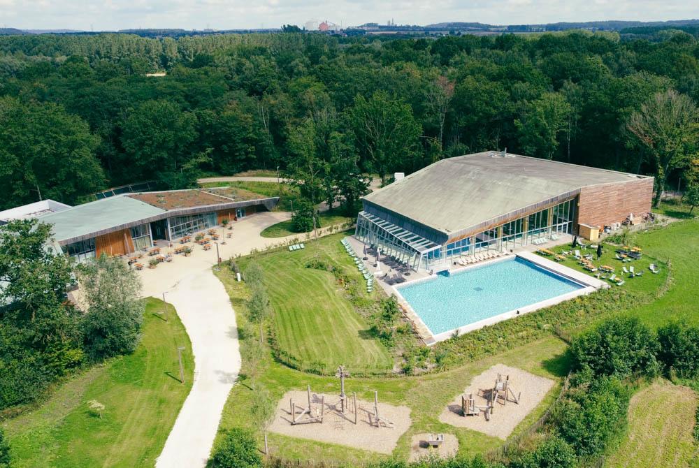 Zwembad op Landal Forest Resort Your Nature