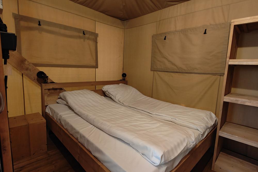 Slapen in de glamping safaritent, Landal Glamping Neufchâteau