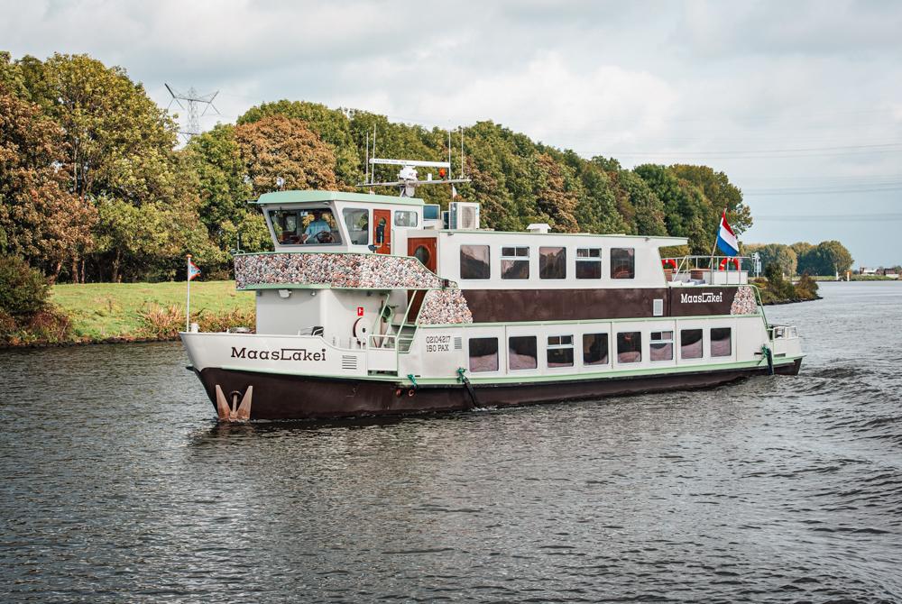 Boottocht over de Maas, mooiste bezienswaardigheden Noord-Limburg