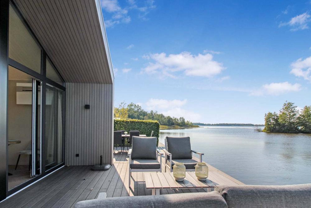 Lodge aan het water