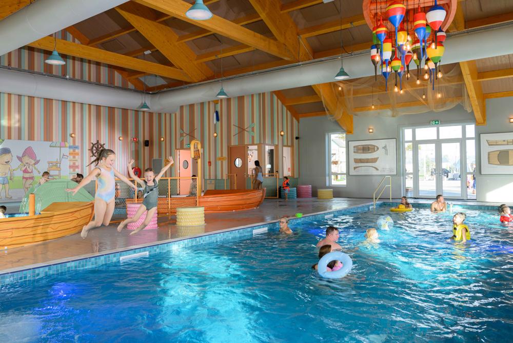 Zwembad van Familie Resort Molenwaard