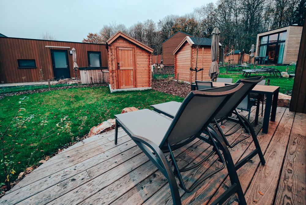 Terras bij de lodge, Landal Namur Nature