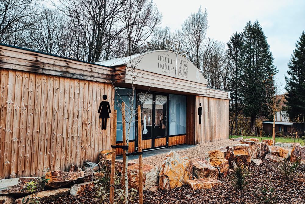 Toiletgebouw voor de camping, Landal Namur Nature
