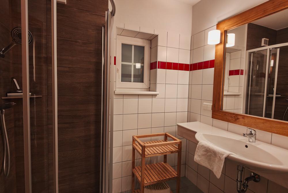 Badkamer in het appartement, Landal Katschberg