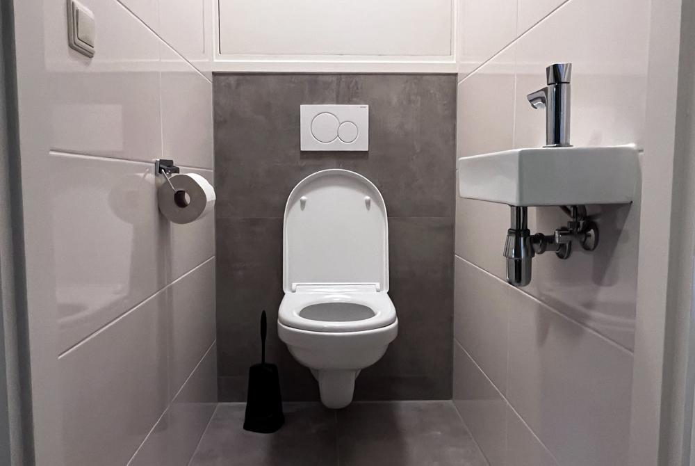 Toilet in de villa, Villapark Eureka