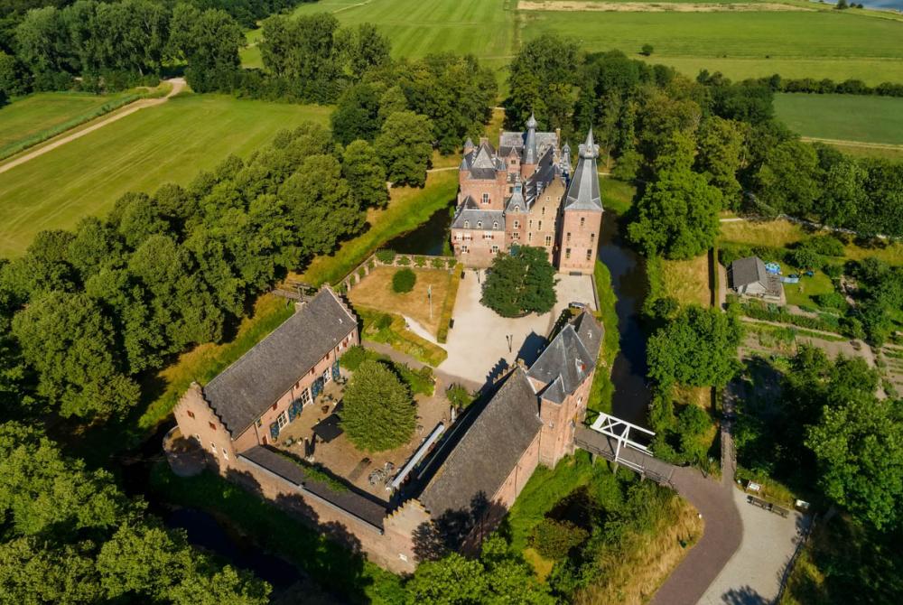 Een blik over het sprookjesachtige Kasteel Doorwerth